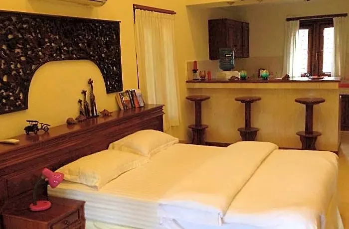 Lumbung Apartment *